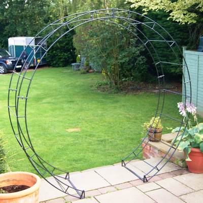 Circular metal garden arch