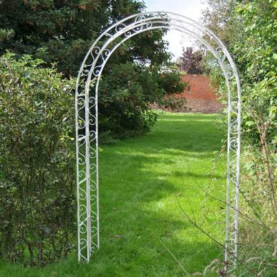 Rustic cream arch